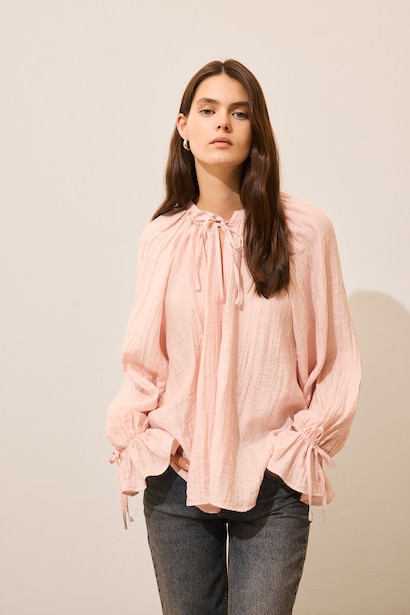 Oversize Hakim Yaka Bağcıklı Basic Bluz