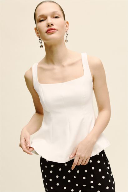 Fıtted Kare Yaka Krep Askılı Bluz