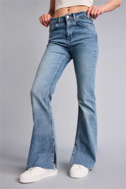 Mia Flare Fıt Yüksek Bel Dar Paça Uzun Jean Yıkamalı Pantolon