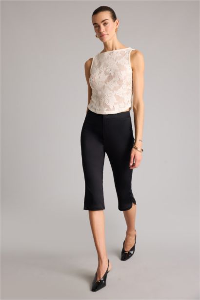 Regular Waist Straight Leg Satin Capri Pants