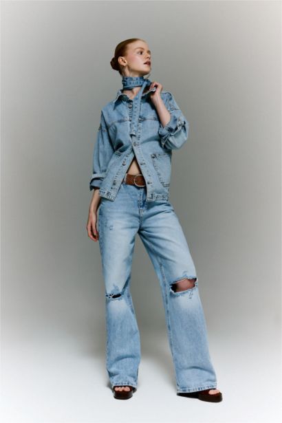 Джинсовая куртка с широкими карманами