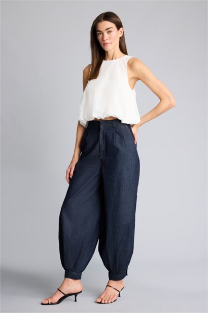 بنطرون جينز بالون فيت وخصر عالي