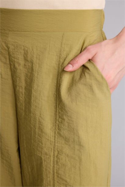 Regular Fıt Paraşüt Pantolon