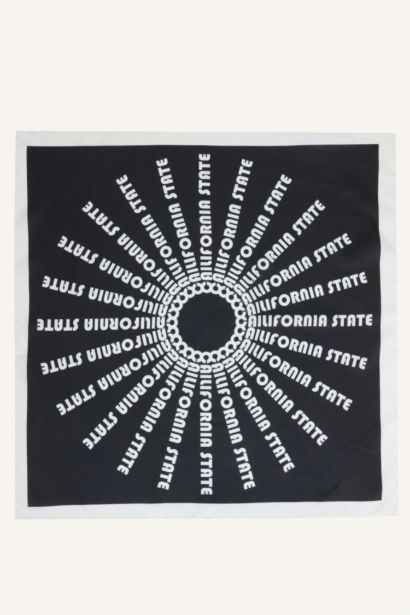 سكارف رجالي منقوش