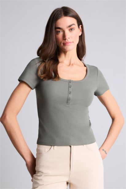 Woman Short Sleeve T-Shirt