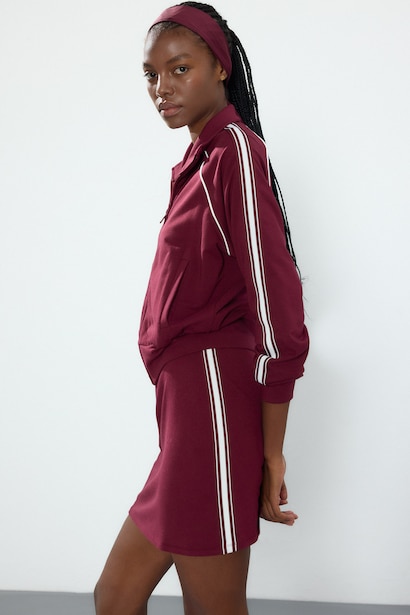 Standard Fit High Neck Zippered Sports Hoodie