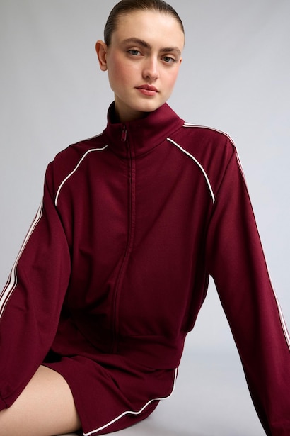 Standard Fit High Neck Zippered Sports Hoodie