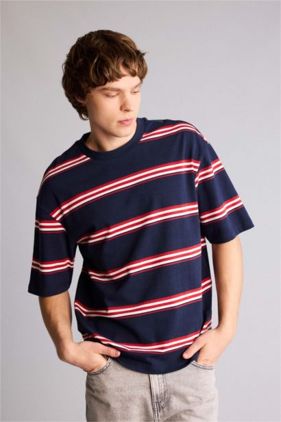 Boxy Fıt Çizgili Tişört