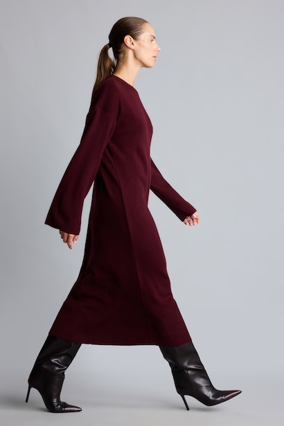 Relax Fit Crew Neck Knit Dress