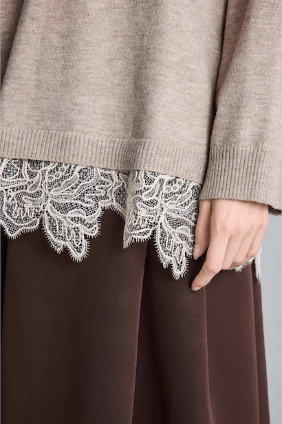 Relaxed Fit Knitted Crew Neck Sweater