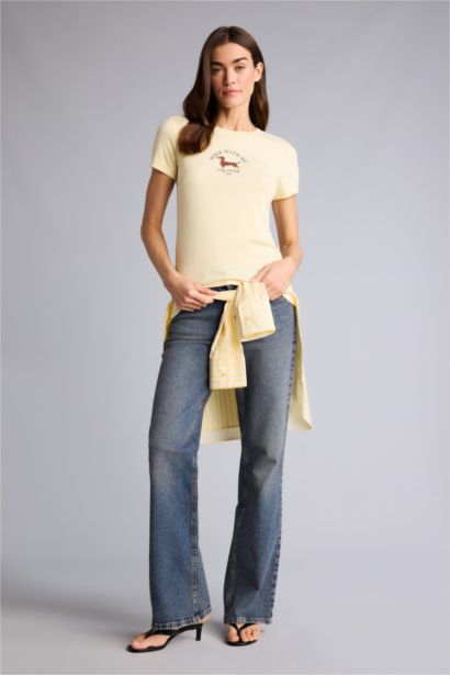 Футболка Regular Fit в рубчик с круглым вырезом принтом-слоганом и коротким рукавом