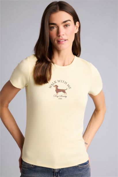 Футболка Regular Fit в рубчик с круглым вырезом принтом-слоганом и коротким рукавом