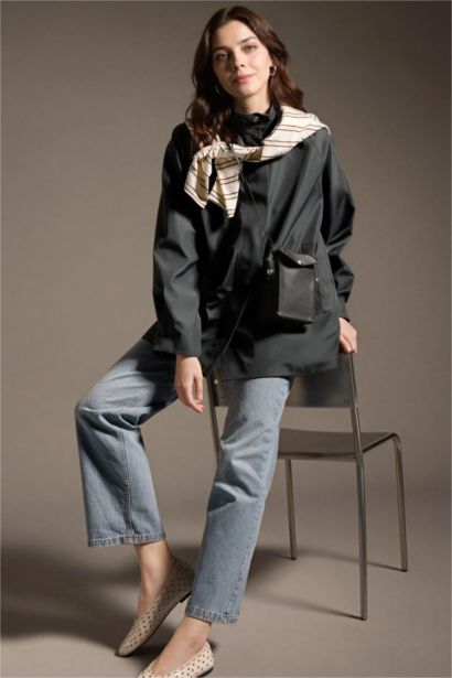 Loose Fit Trenchcoat