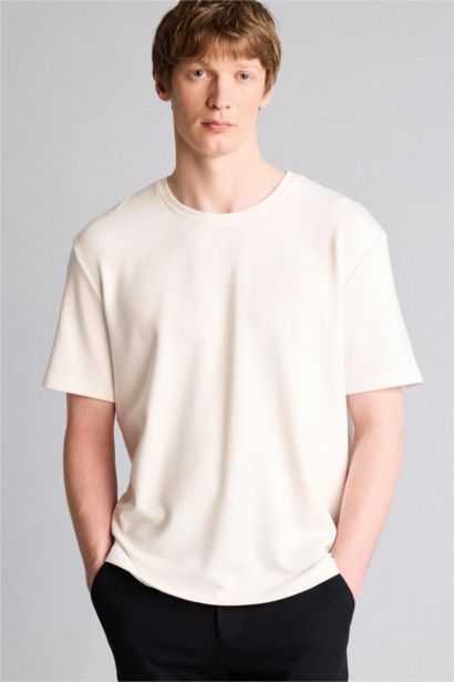 Kısa Kollu Tişört