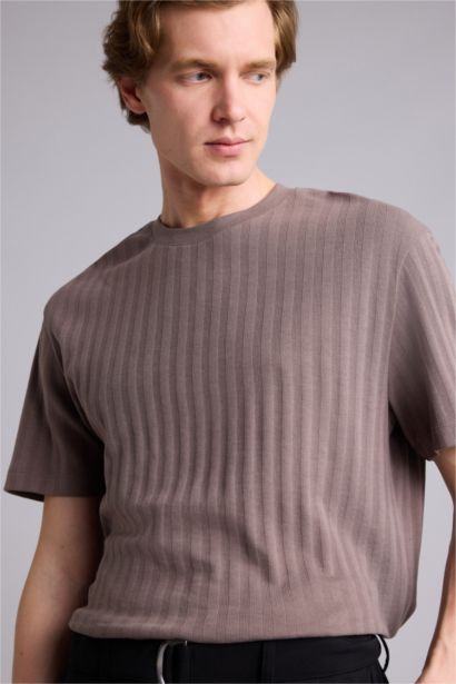 Regular Fıt Kısa Kollu Tişört