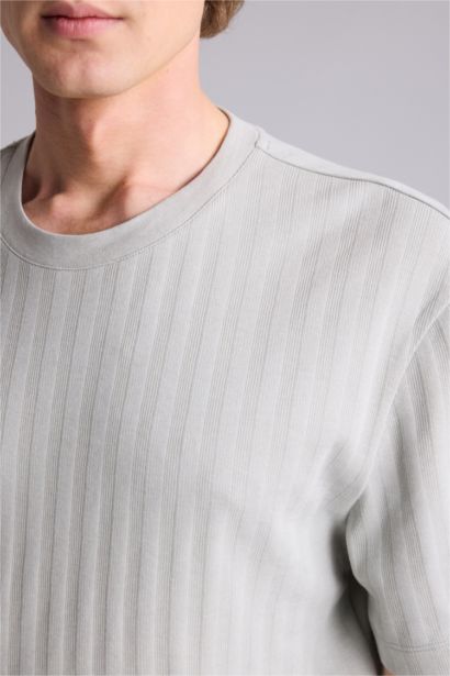 Regular Fıt Kısa Kollu Tişört