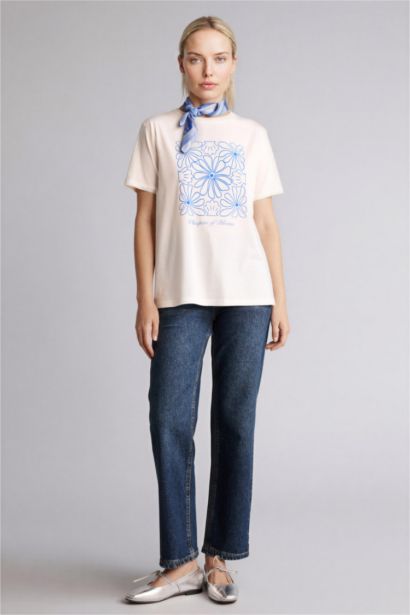 Regular Fıt Çiçekli Tişört