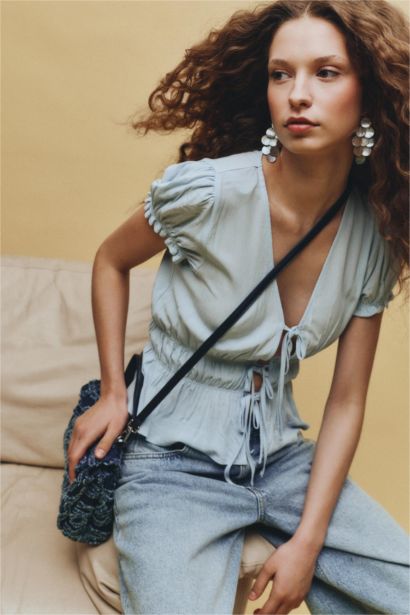 Slim Fit V-Neck Short Sleeve Blouse