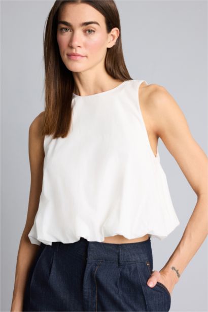 Balloon Fit Crew Neck Sleeveless Blouse