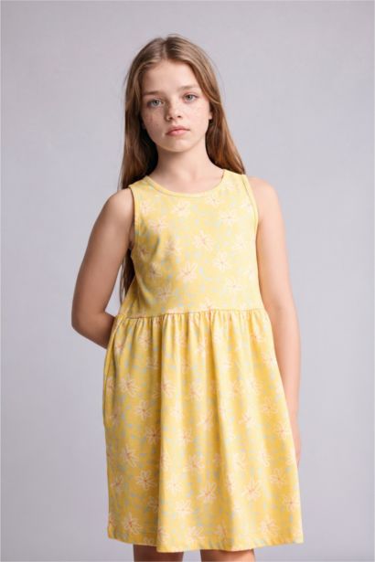 Regular Fit Sleeveless Knitted Dress