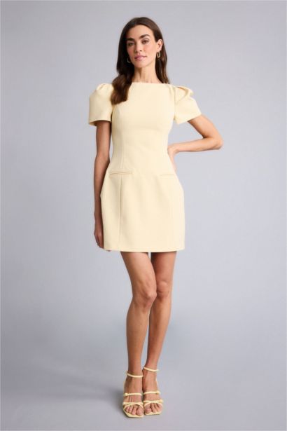 Kayık Yaka Kolsuz Mini Elbise