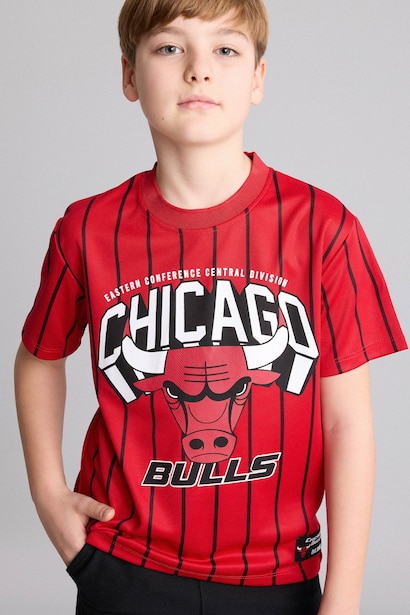New Regular Fit NBA Chicago Bulls Short Sleeve T-Shirt