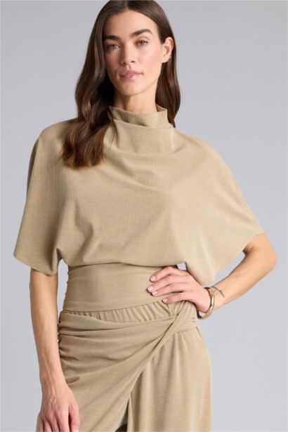 Slım Fıt Yarım Balıkçı Yaka Krep Tişört