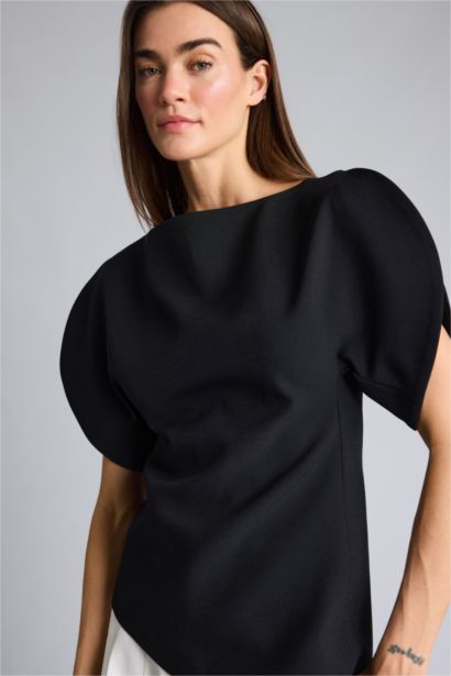 Afra x Defacto Fıtted Kayık Yaka Krep  Bluz