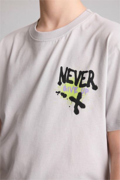New Regular Fit Printed Short Sleeve T-Shirt