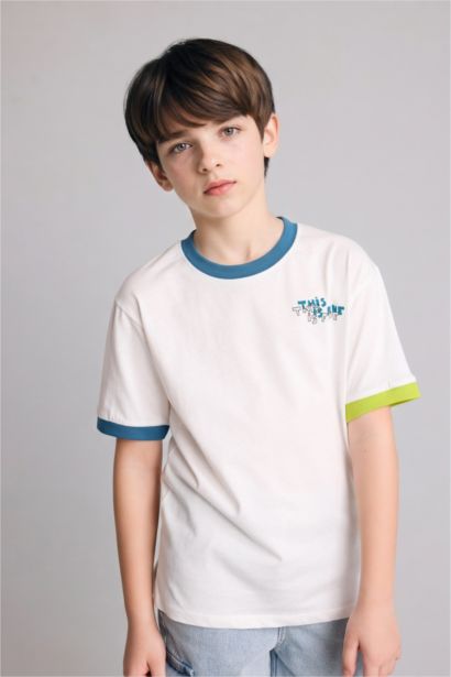 New Regular Fit Printed Short Sleeve T-Shirt