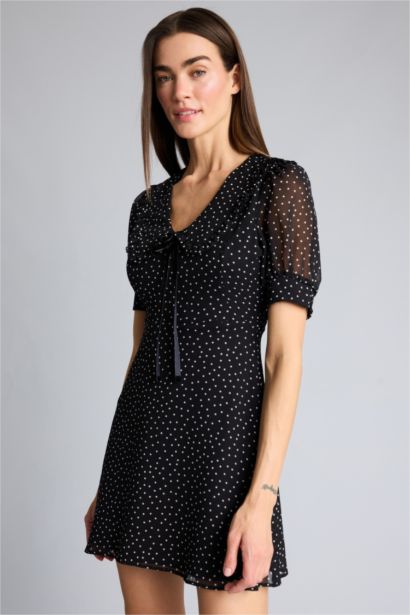 Afra x Defacto V Yaka Puantiye Şifon  Mini Elbise