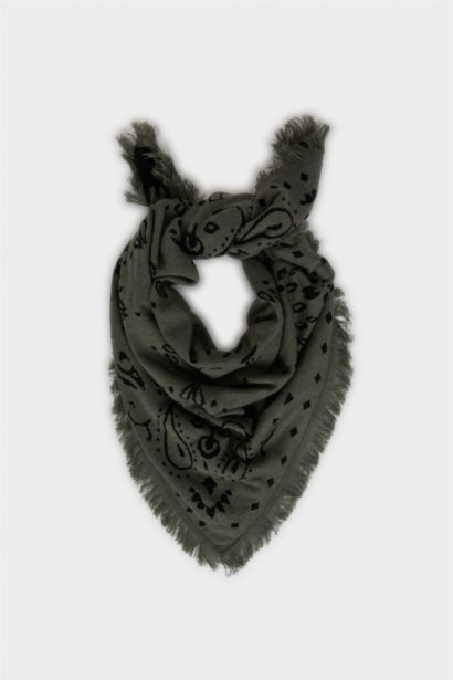 Woman Paisley Patterned Scarf