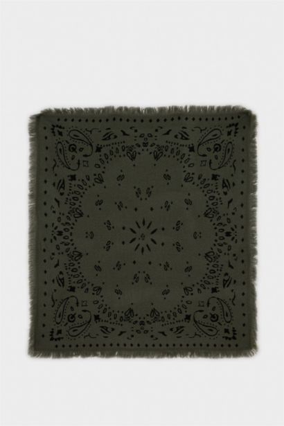 Woman Paisley Patterned Scarf