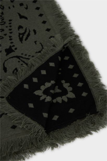 Woman Paisley Patterned Scarf