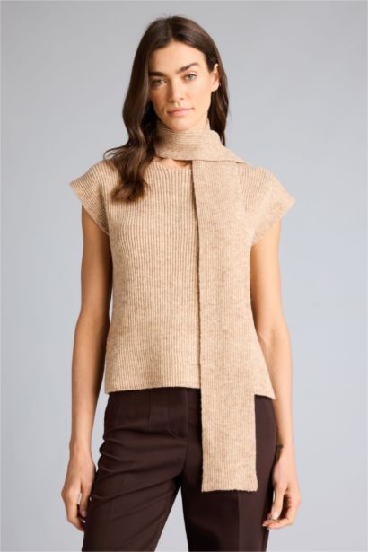 فيست تريكو مضلع قصة عادية بسكارف