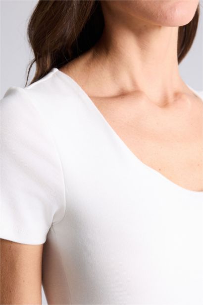 Woman Short Sleeve T-Shirt