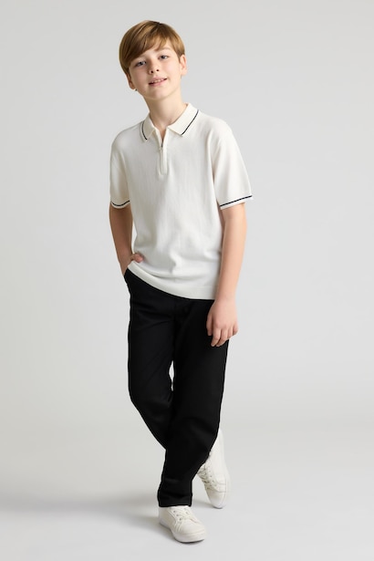 كنزة أولادي بقصة عادية برقبة بولو من نسيج محبوك