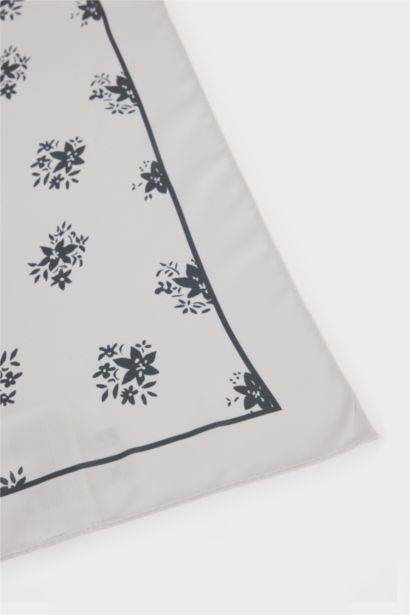 سكارف بناتي ستان منقوش