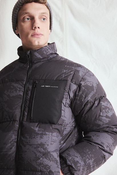 Regular Fit Mock-Neck Zippered Waterproof Jacket