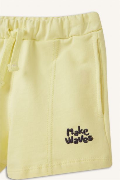Regular Fit Elastic Band Shorts