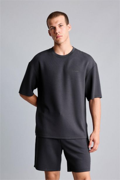 Boxy Fit футболка