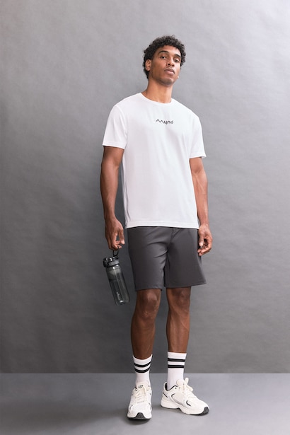 Standard Fit Short Sleeve T-Shirt