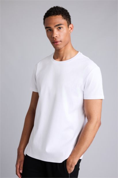 Standard Fit Short Sleeve T-Shirt