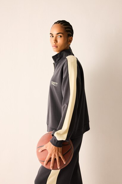 Relaxed Fit NBA Brooklyn Nets Scuba Zip-Up Sports Sweatshirt