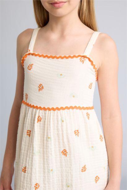 Sleeveless Woven Dress