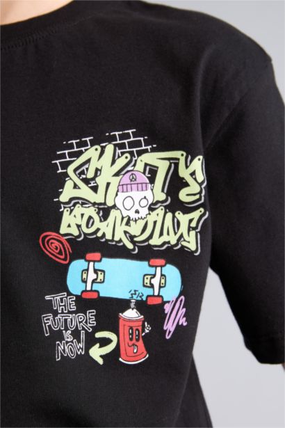 تيشيرت ولادي نص ردن مطبوع قصة عادية برقبة مستديرة