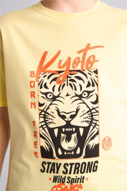 New Regular Fıt Bisiklet Yaka Baskılı Kısa Kollu Tişört Erkek Çocuk