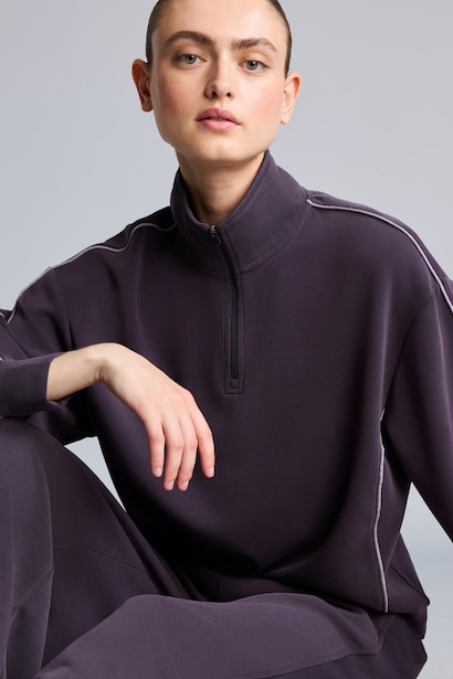 Standard Fit modal Sweatshirt
