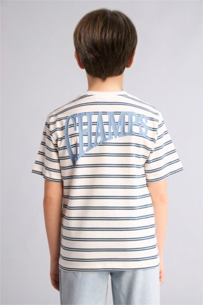 تيشيرت ولادي نص ردن قصة عادية برقبة مستديرة