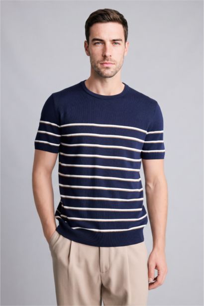Standard Fit Short Sleeve T-Shirt